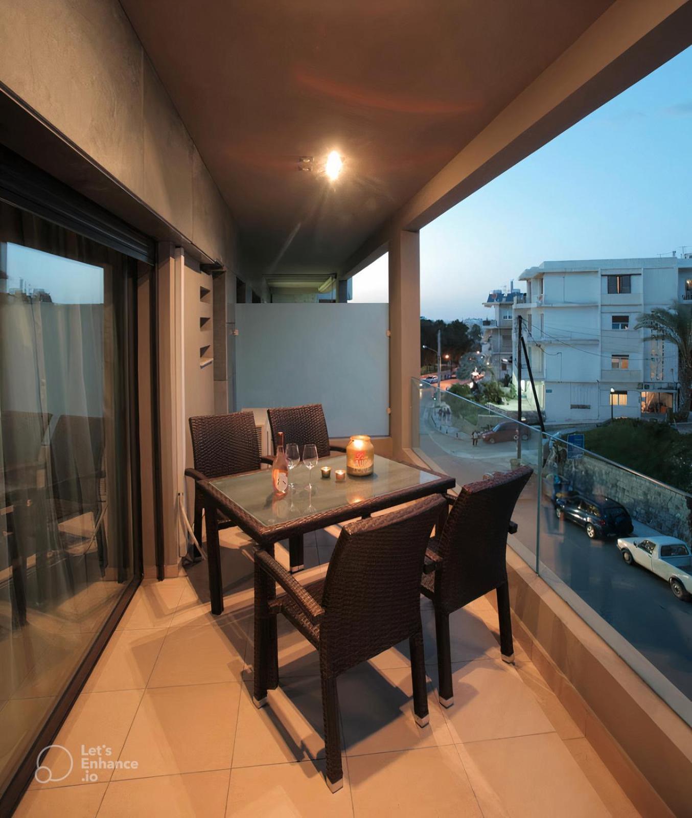Onyx City Center Apartment With Parking Ираклион Экстерьер фото