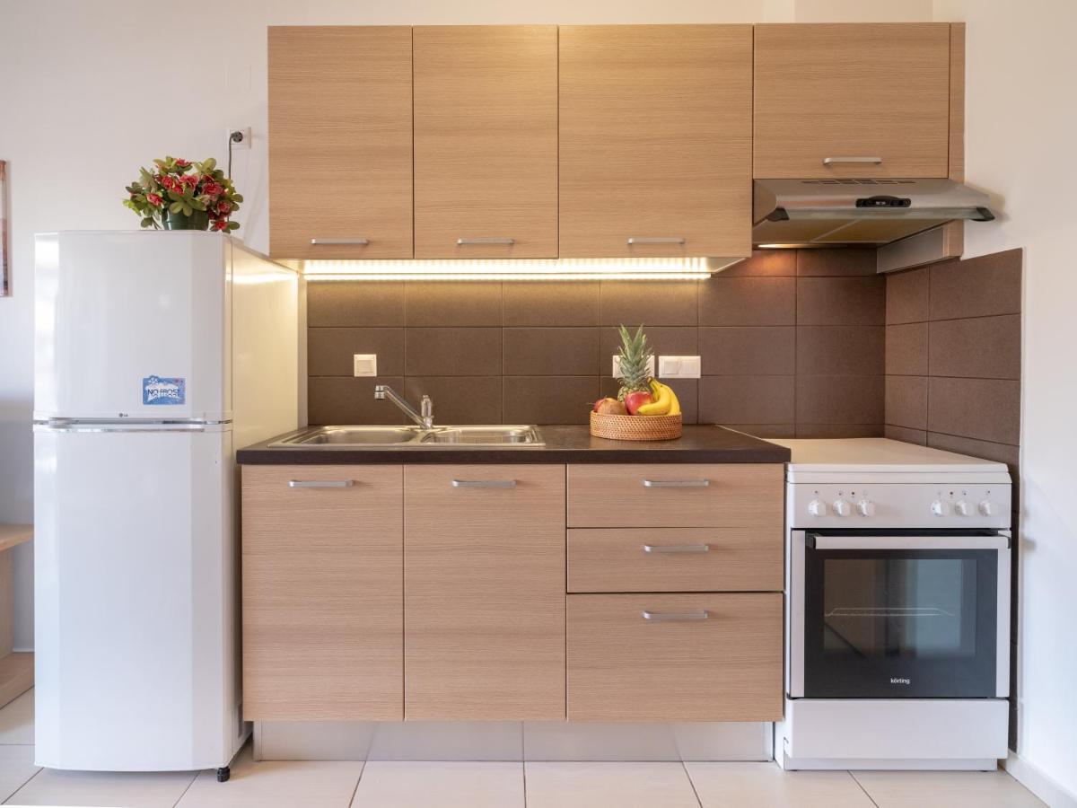 Onyx City Center Apartment With Parking Ираклион Экстерьер фото